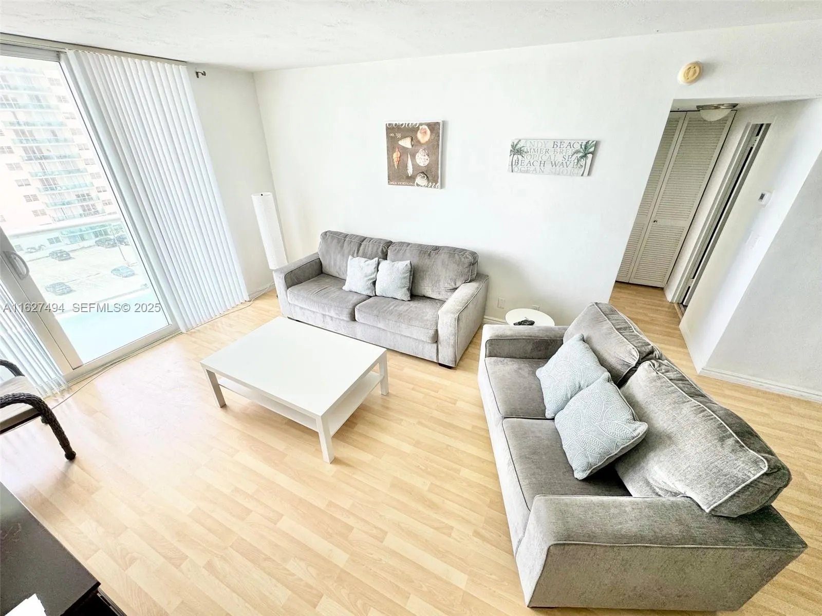 New Queen sleeper sofa, loveseat & coffee table. Flat Smart TV