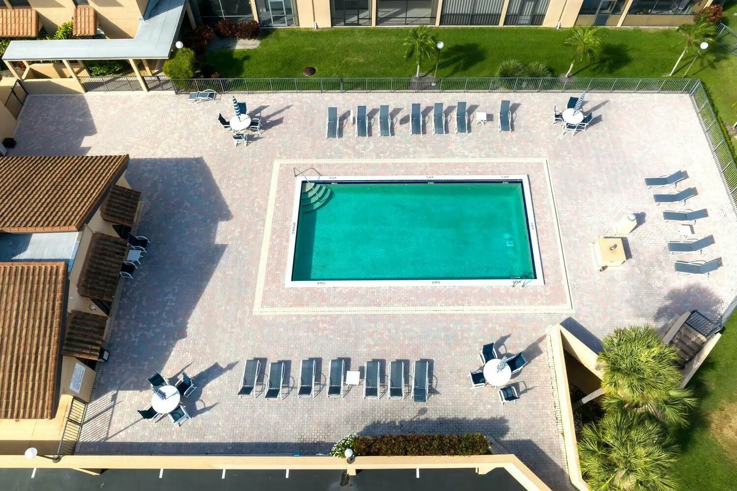 Community pool & clubhouse