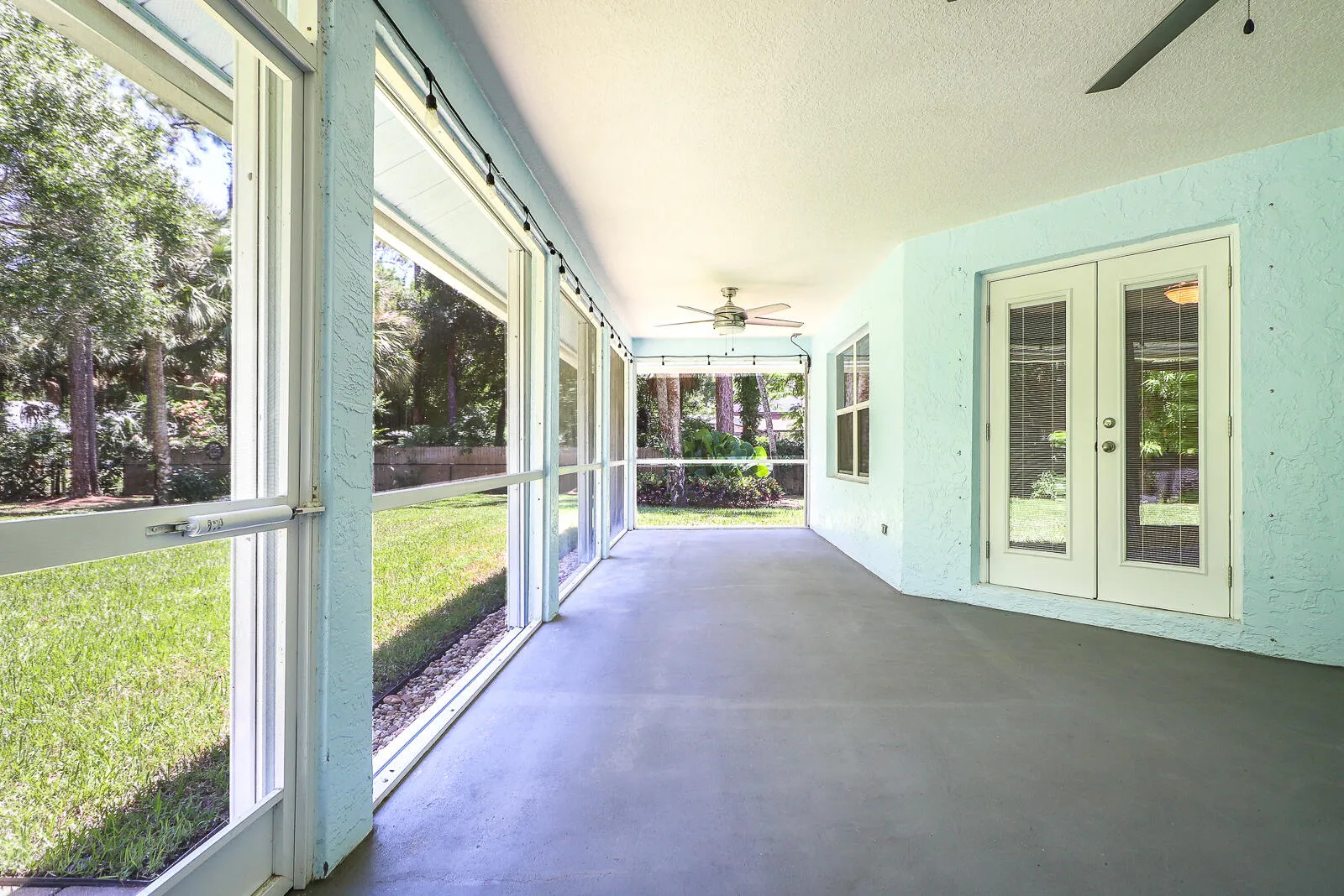 32-Porch