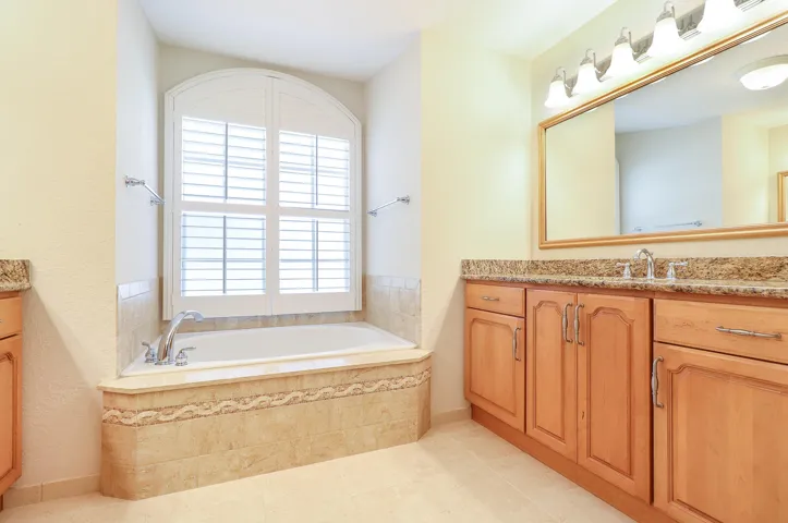 24-Master Bathroom