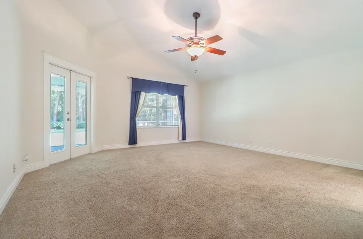 18-Master Bedroom