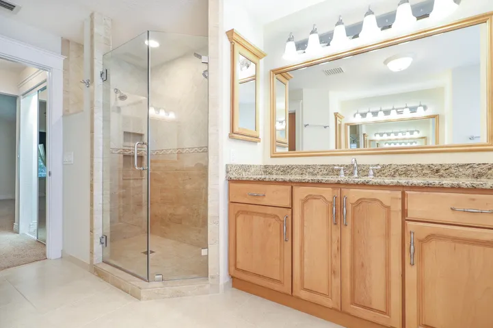 20-Master Bathroom