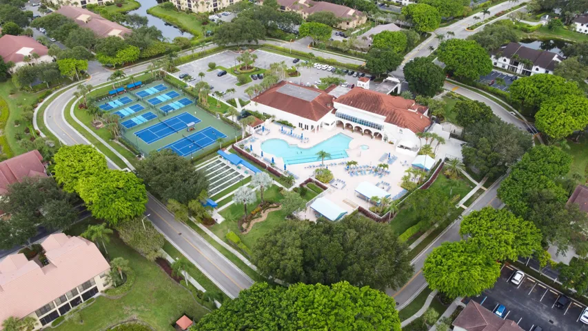 Platina Clubhouse