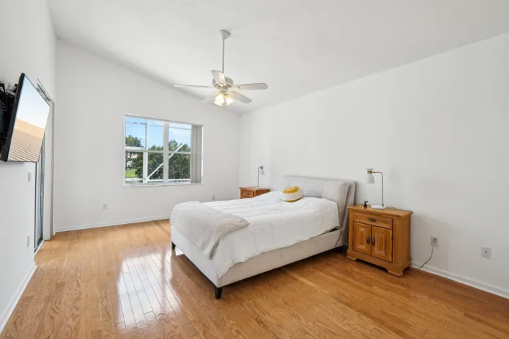 17-web-or-mls-Westchester Club Dr-030420