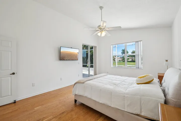 19-web-or-mls-Westchester Club Dr-030420
