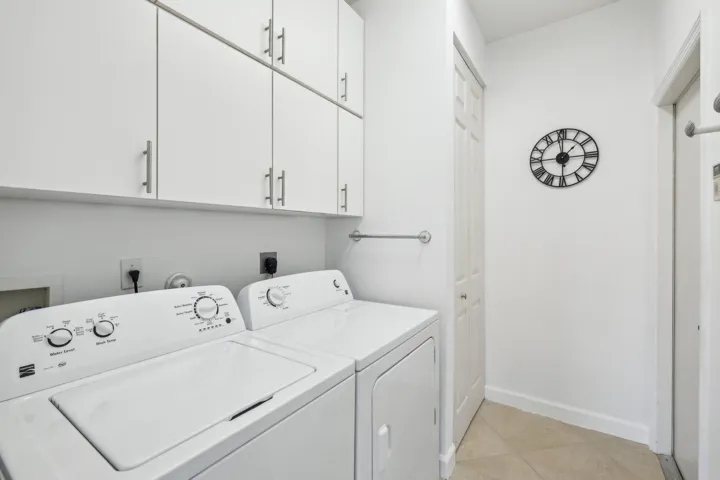 31-web-or-mls-Westchester Club Dr-030420