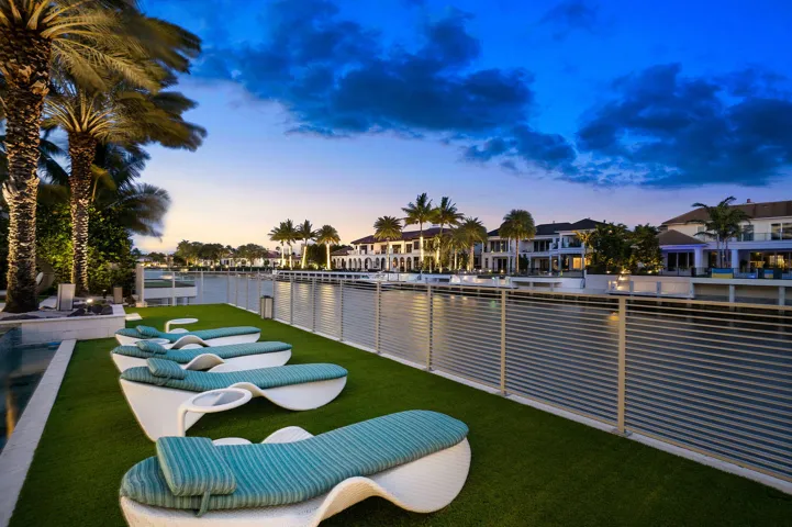 290_South_Maya_Palm_Drive_Dusk_12