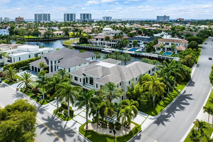 290_South_Maya_Palm_Drive_Aerial_02