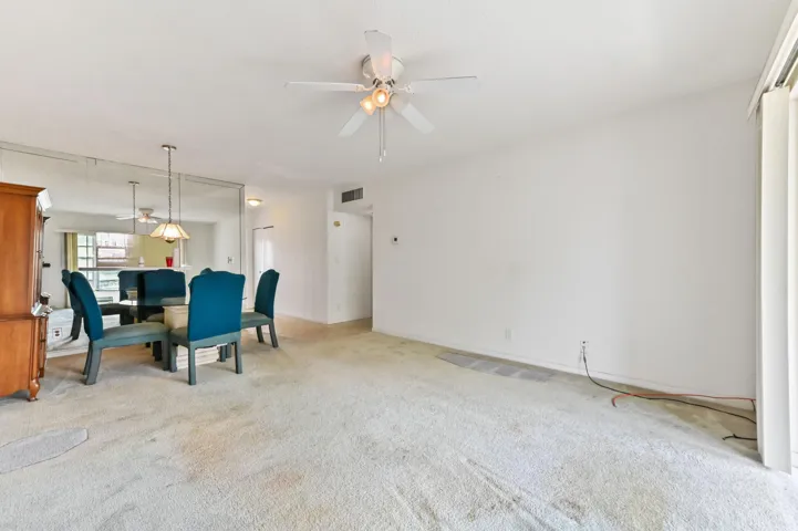 11 living room 02