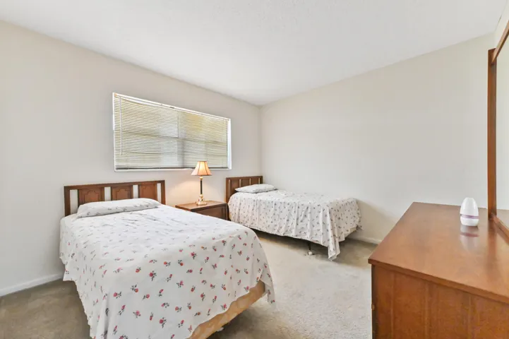 15 bedroom 01