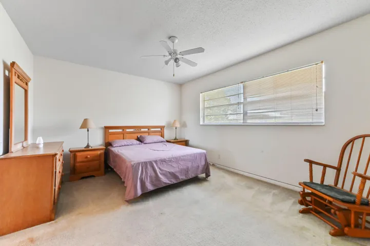 17 bedroom 01