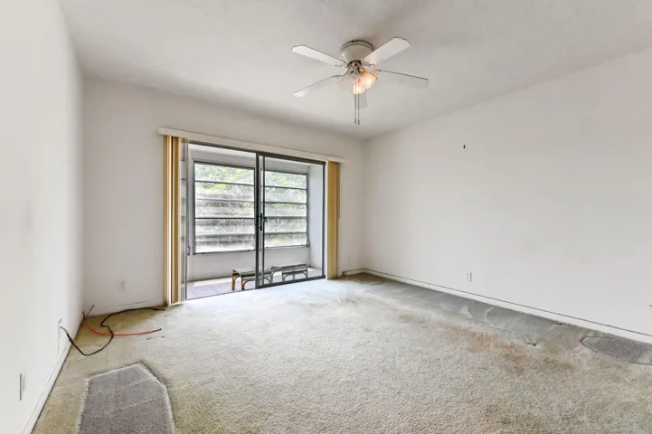 10 living room 01