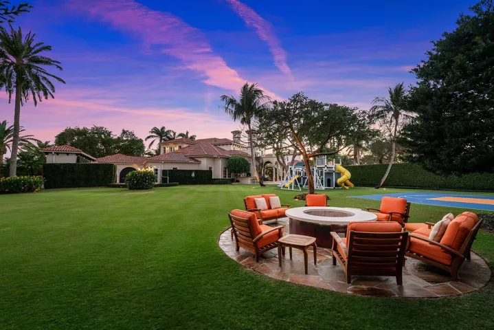 1869_Sabal_Palm_Drive_Dusk_12