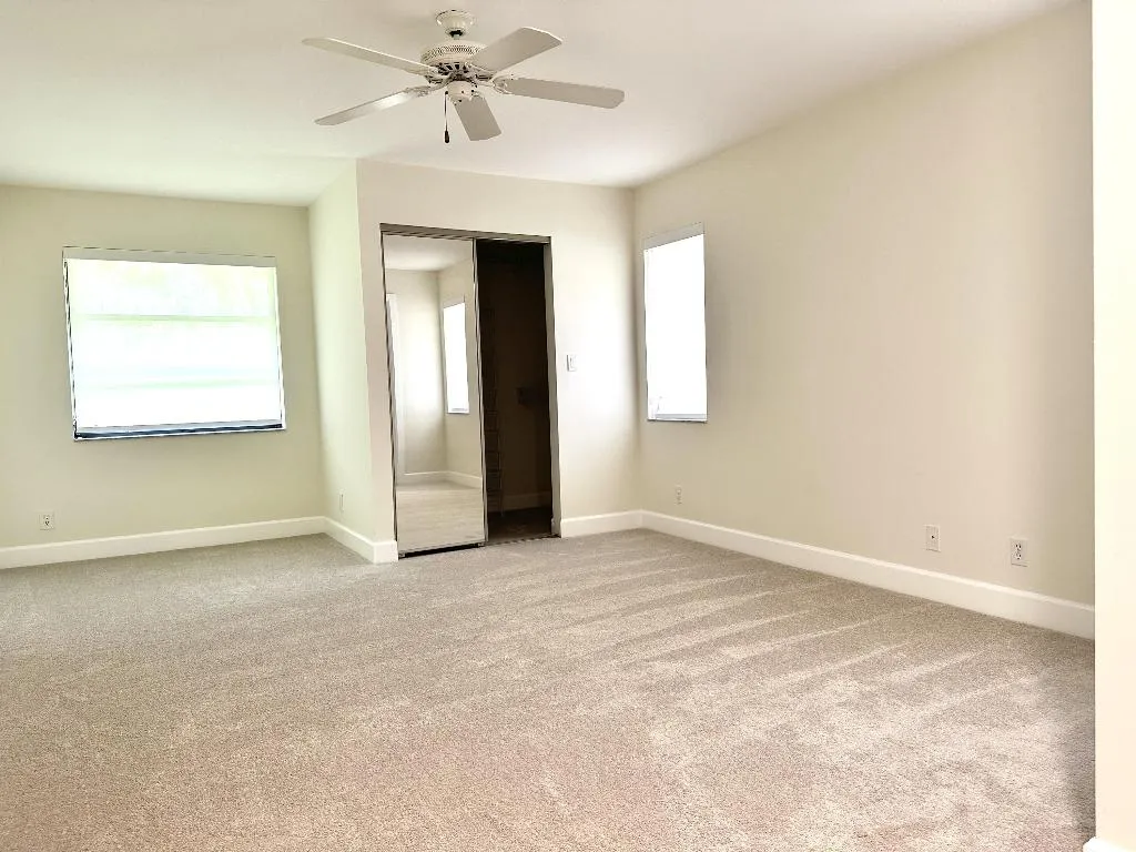 Master/Sitting Area