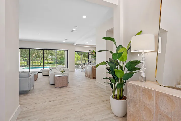 Foyer Entry