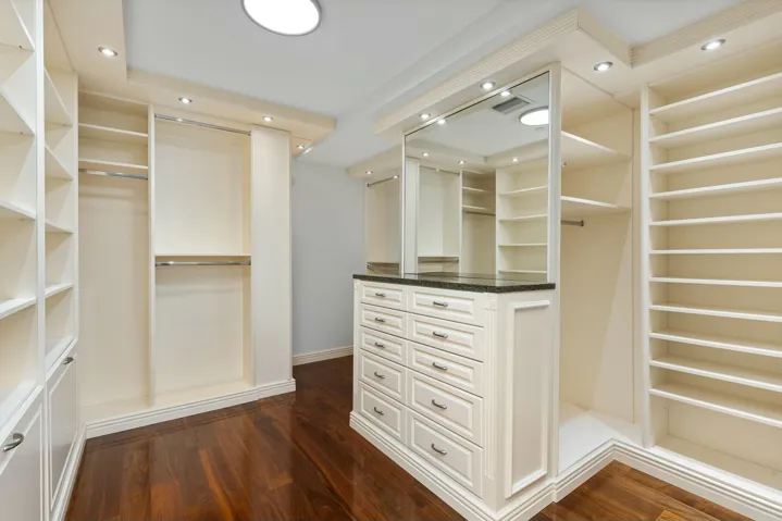 Closet