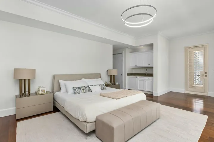 Guest bedroom