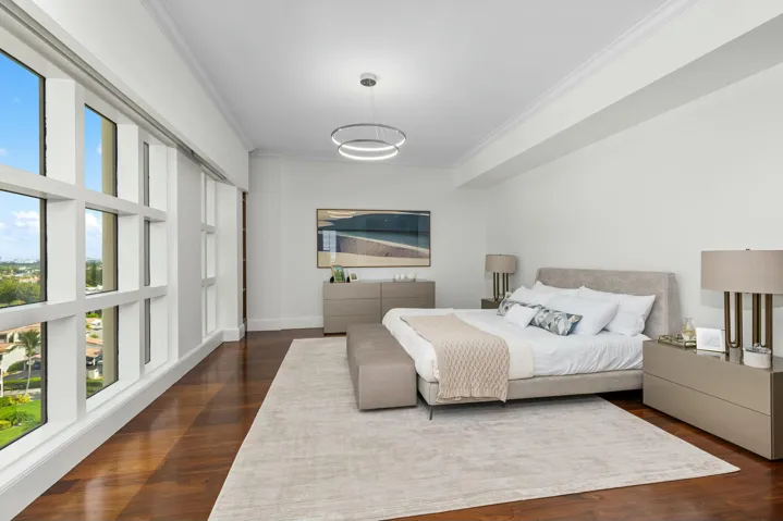 Guest bedroom