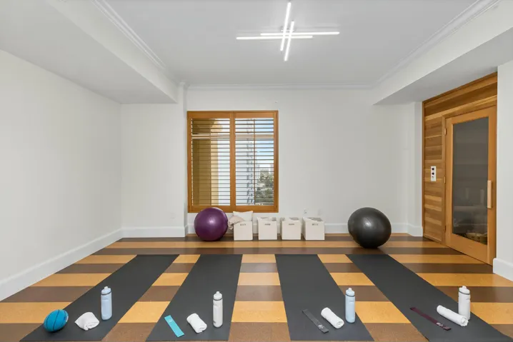 Wellness room w/ Sauna