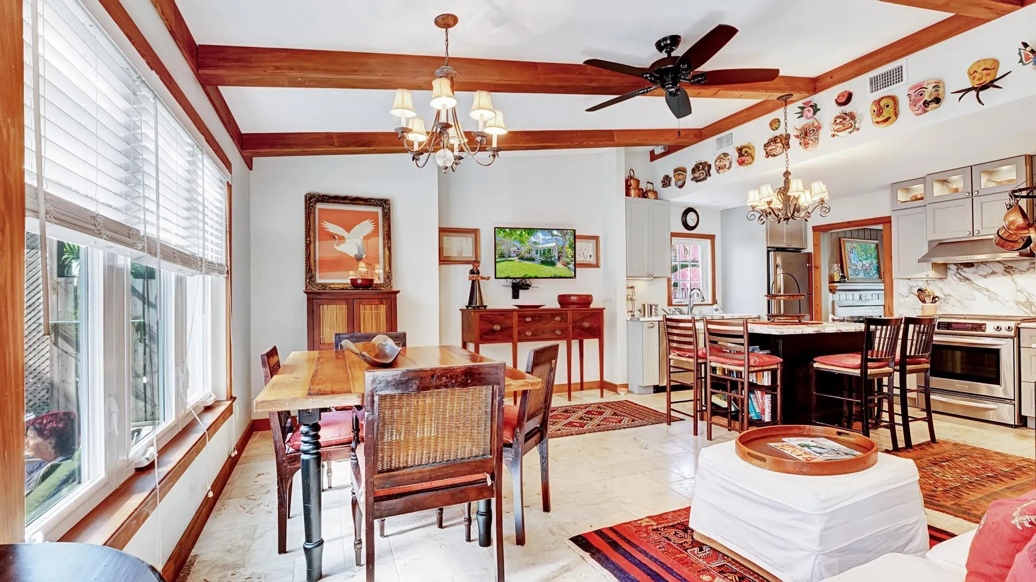 Kitchen / dining area