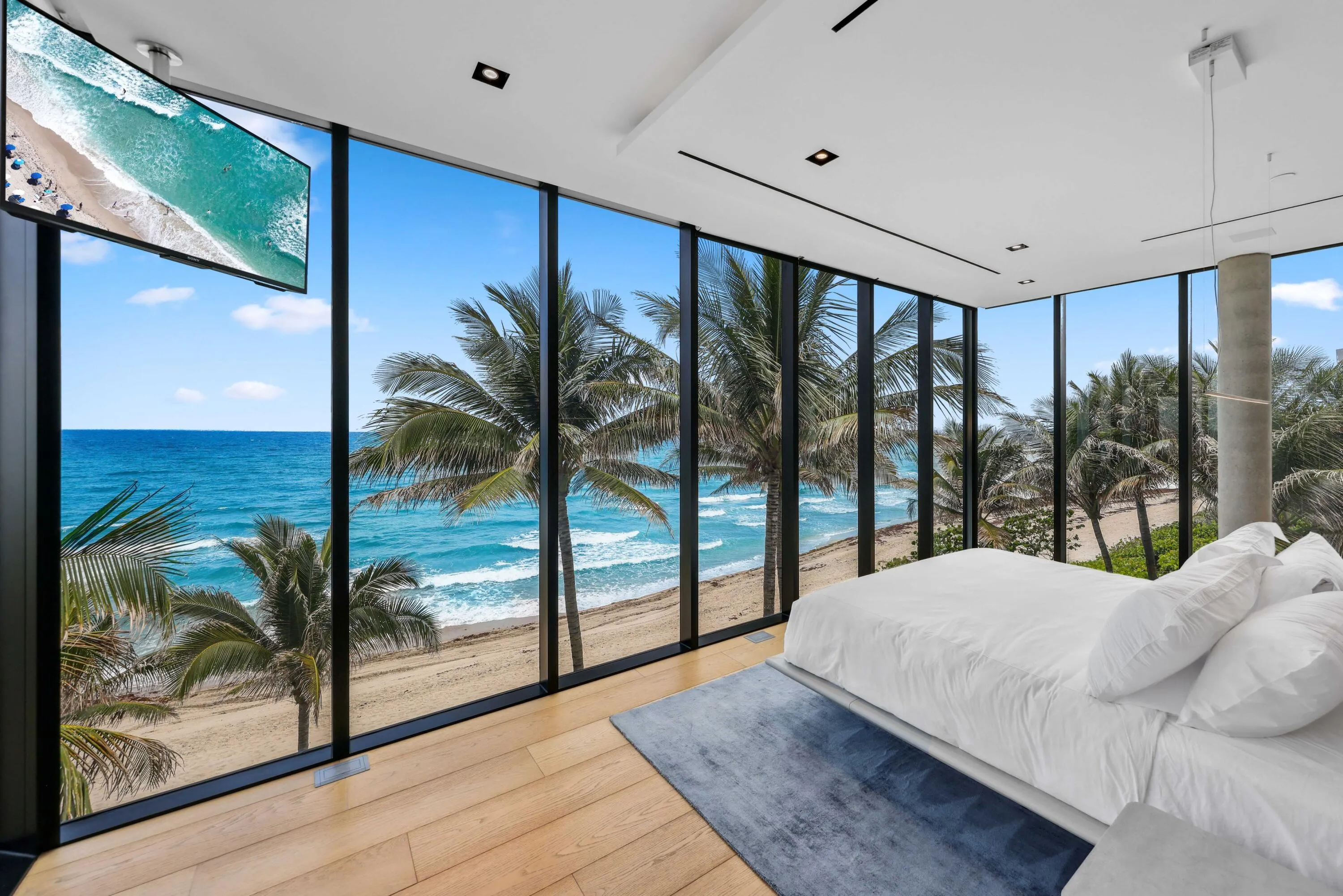 Oceanfront Bedroom/Gym/Office