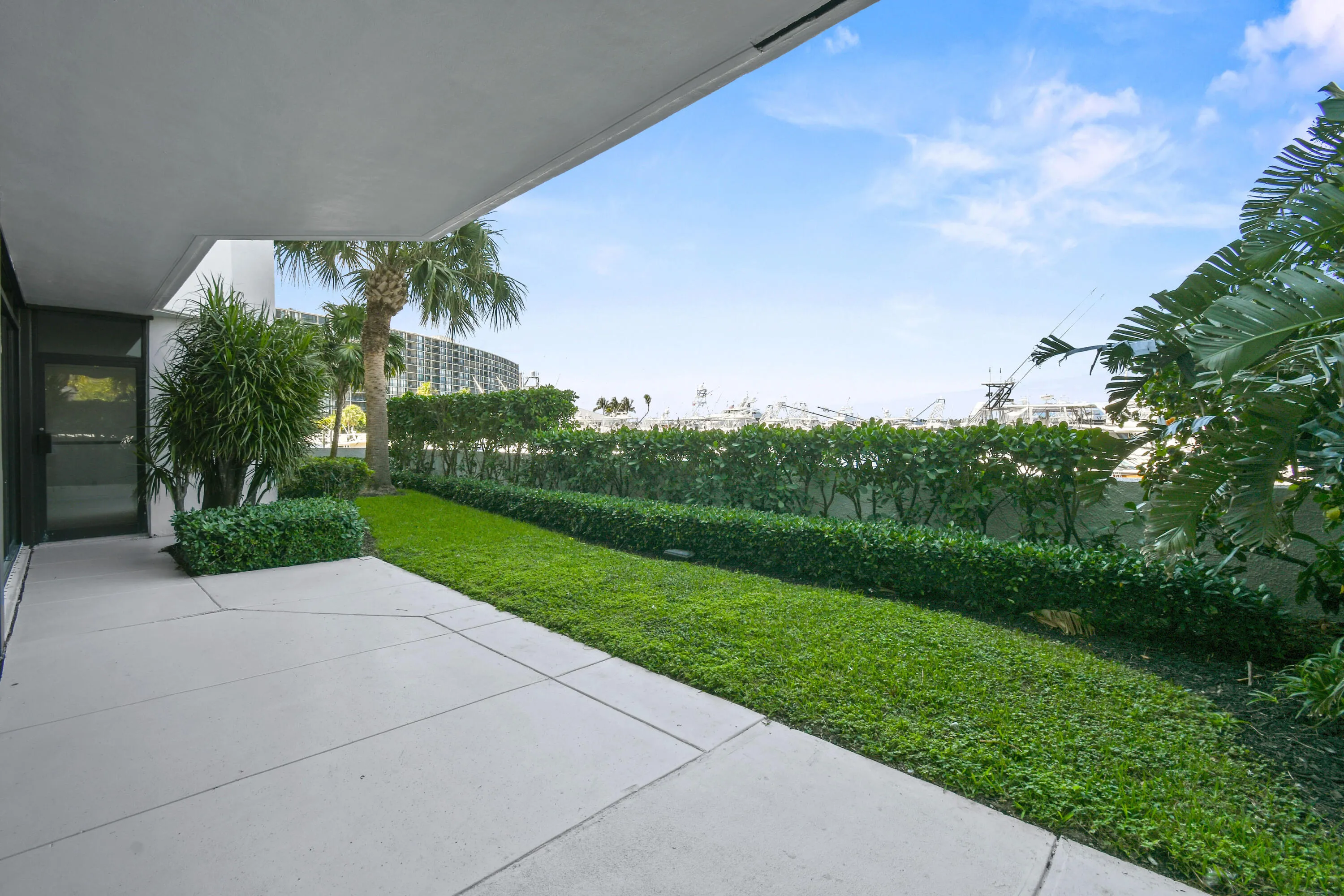108LakeshoreDr#140(39)