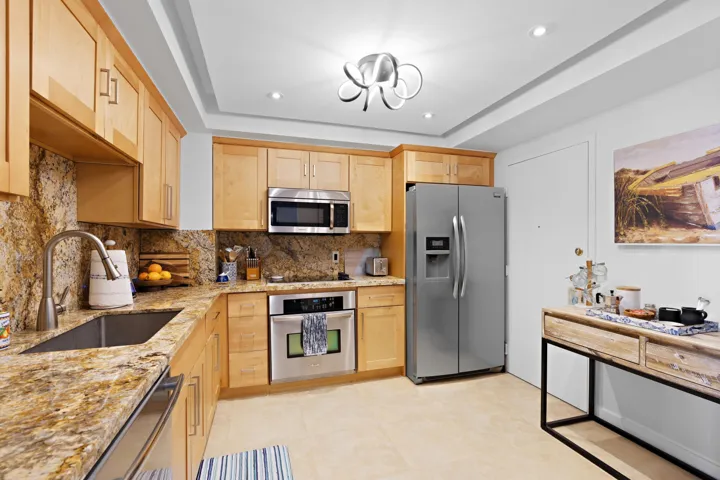 Maybe you aren't coming to PB to cook, it's still nice to know that you'll have everything you need just in case, when we say turnkey, we mean it.