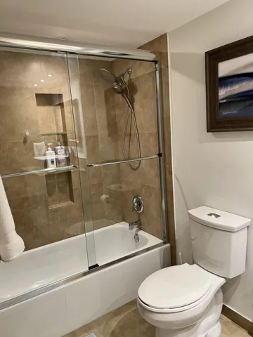 The ensuite guest bathroom allows your family and guests privacy and all the comforts of home.