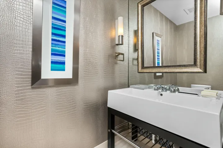 Powder room