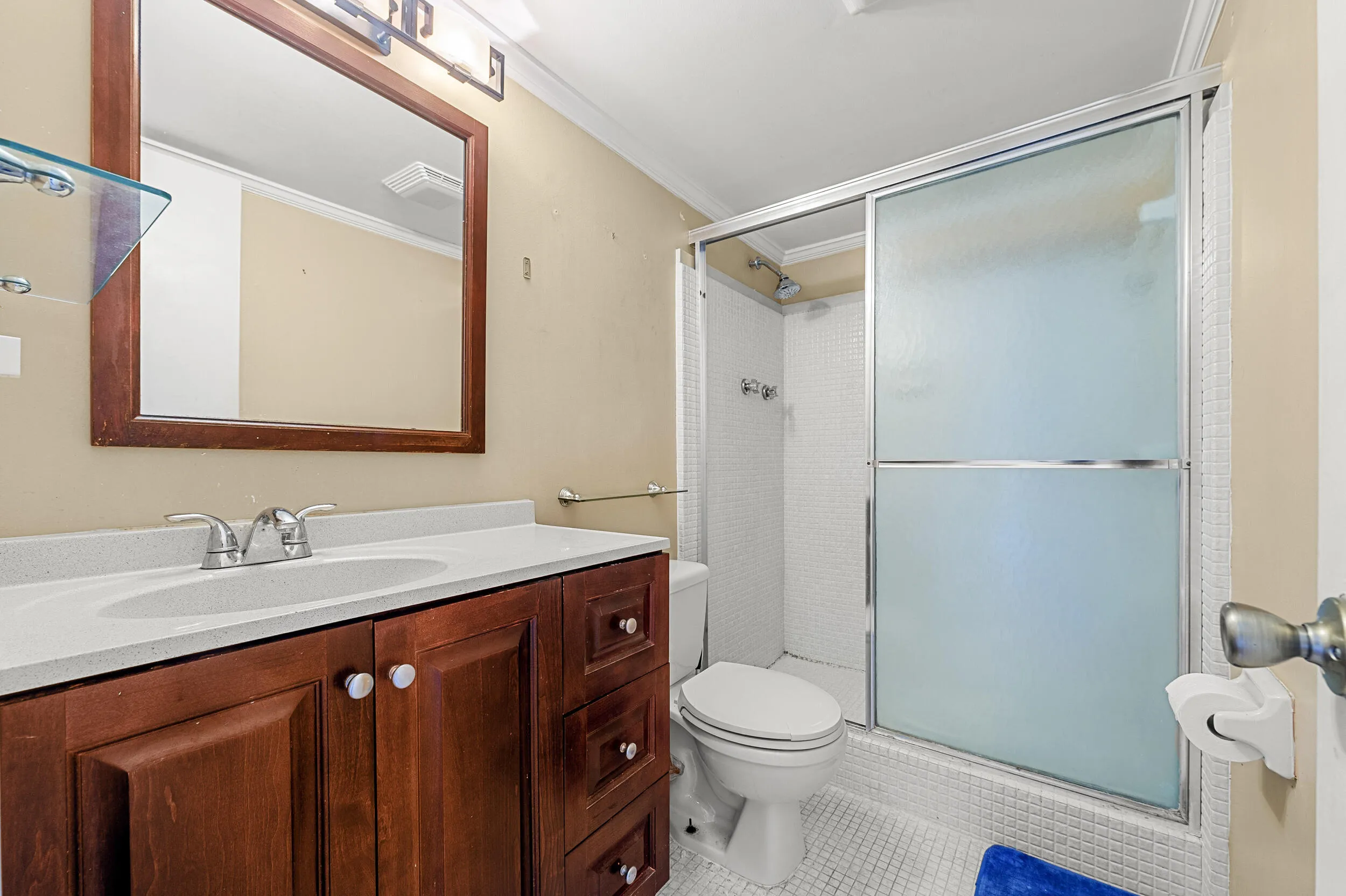 Guest-Bathroom