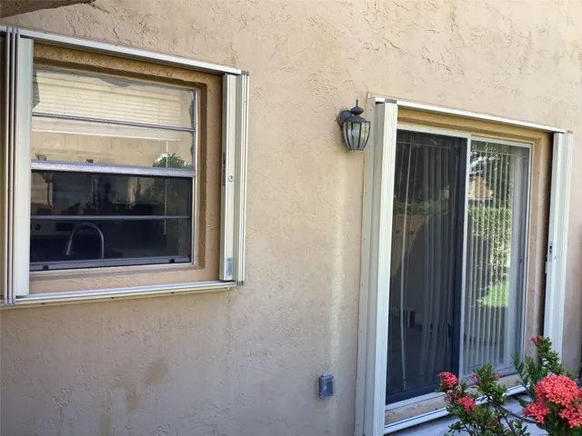Accordion shutters