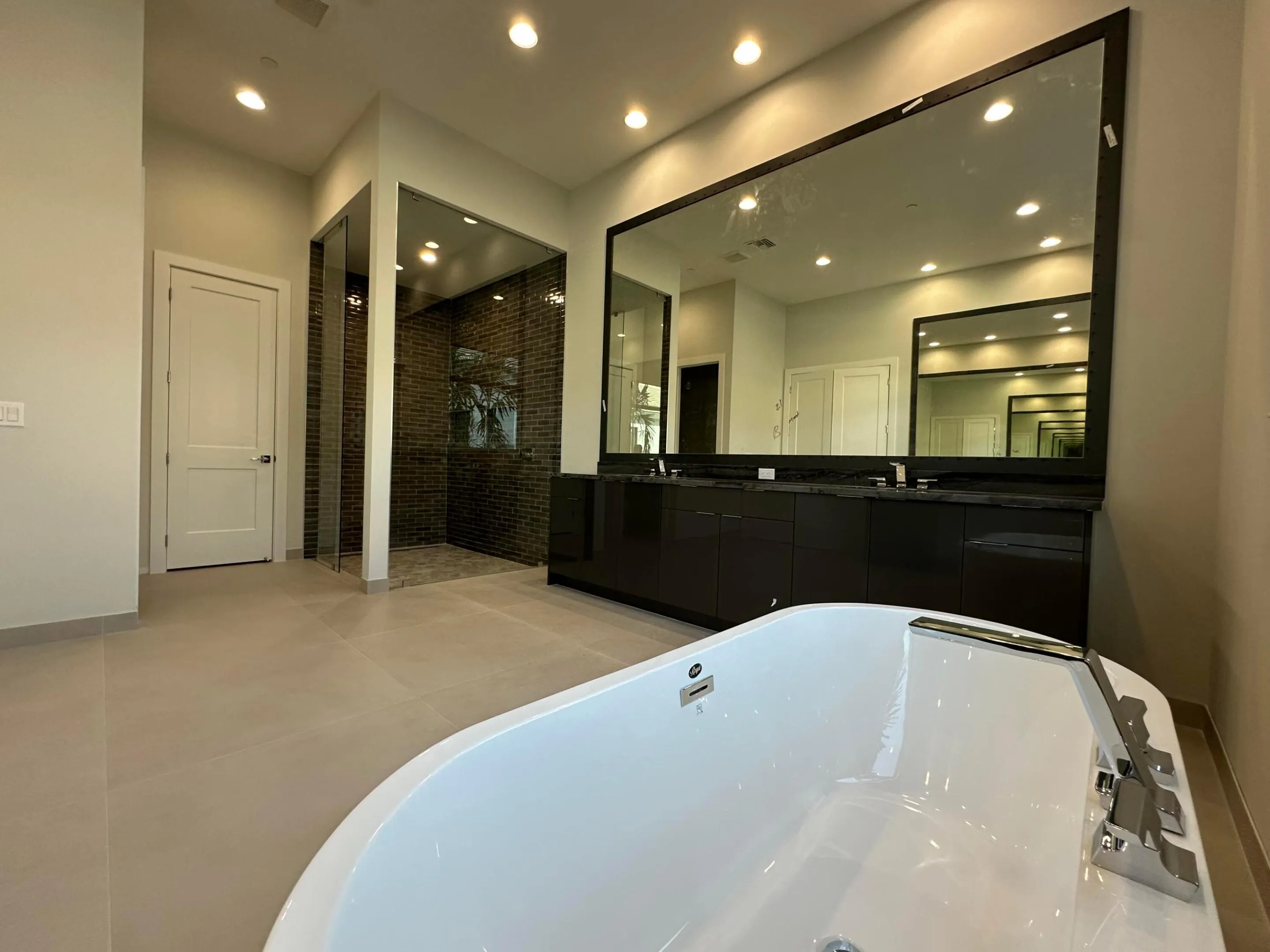 Luxurious Master Bath