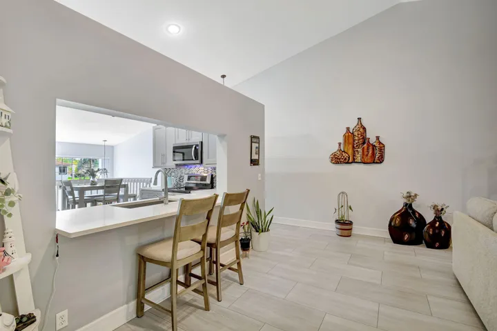 16-web-or-mls-Apartment (16)