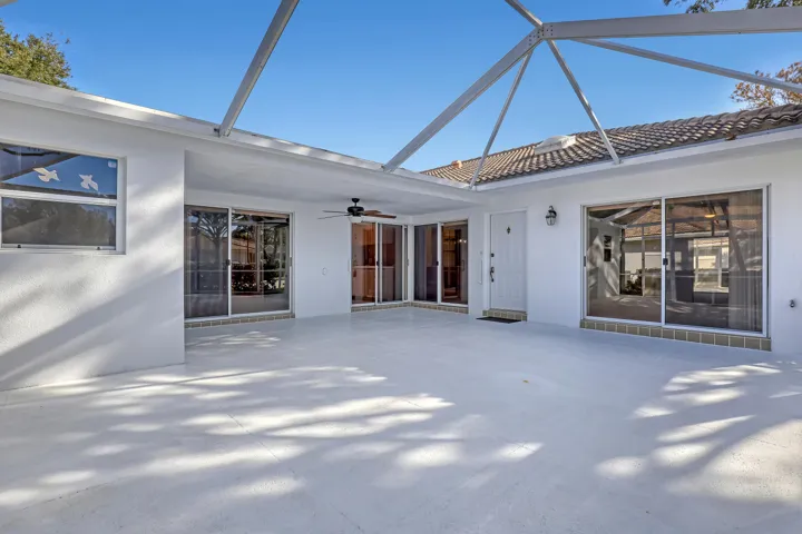 Large, inviting screened patio
