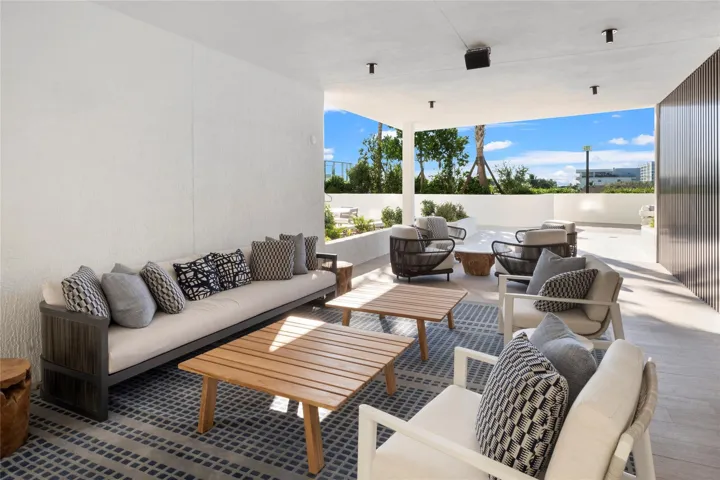 Covered Lounge with TV /Bar Area