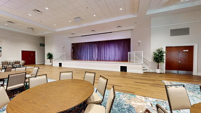 Clubhouse-09112025_114107