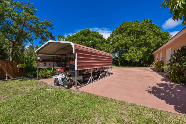 8053 S Indian River Dr Fort-large-079 -