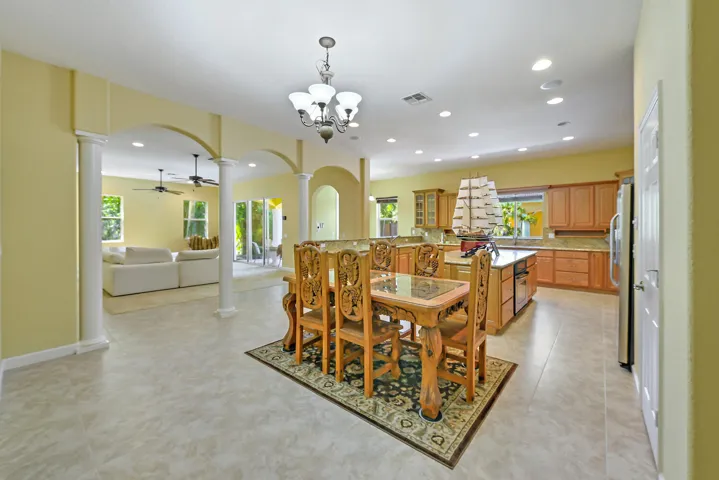 8053 S Indian River Dr Fort-large-054