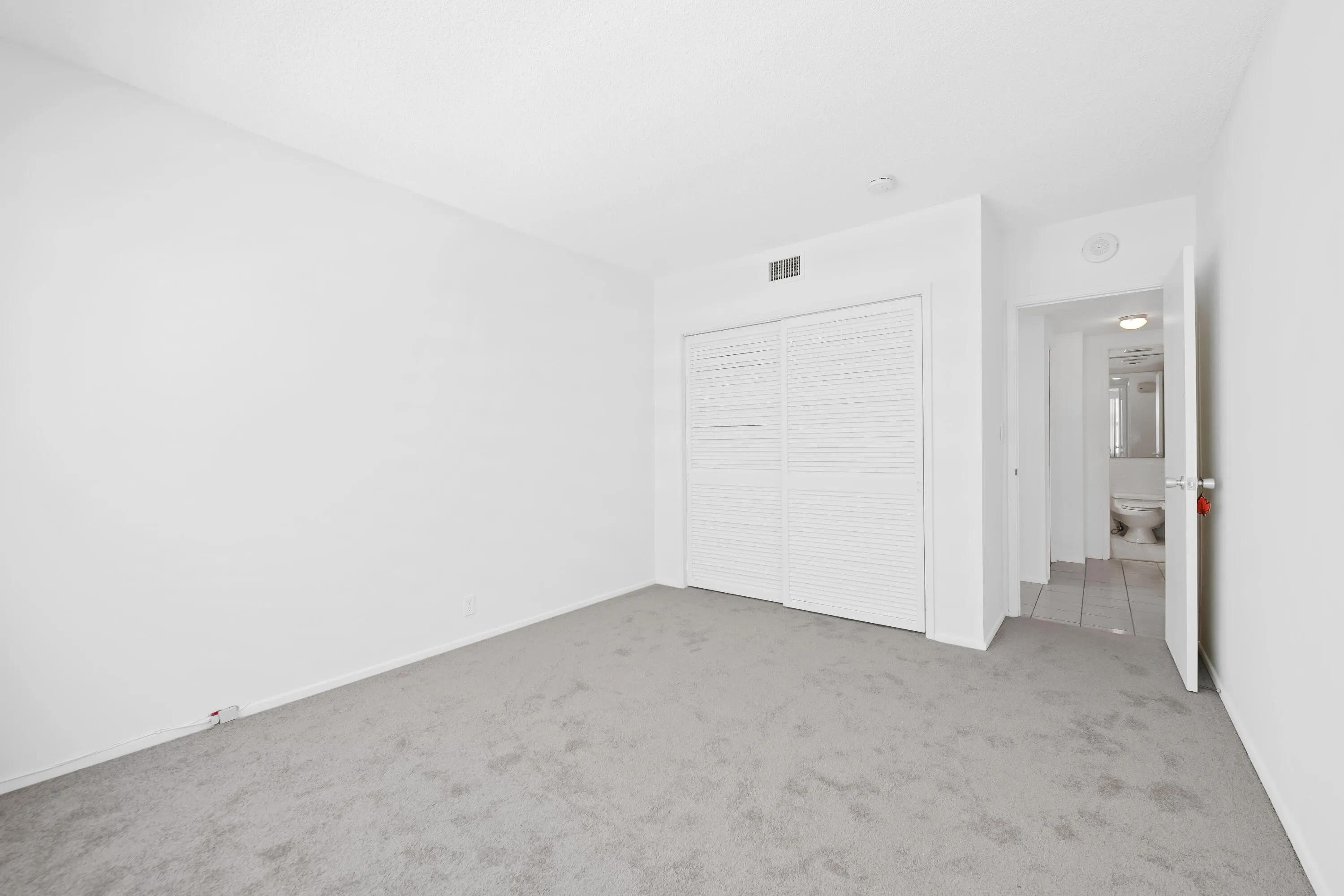 Guest bedroom