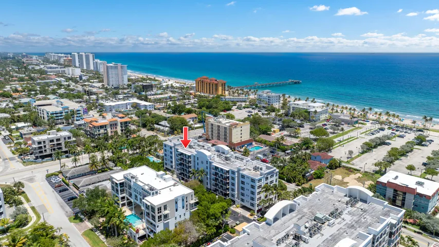 Prime Deerfield Beach location!