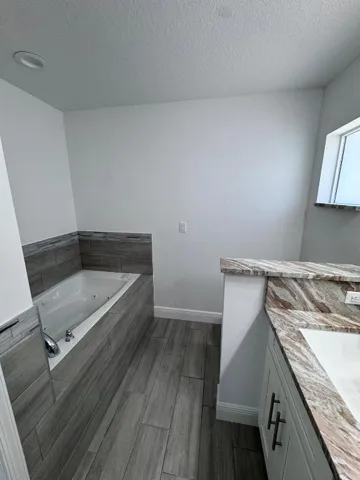 Master Bath2