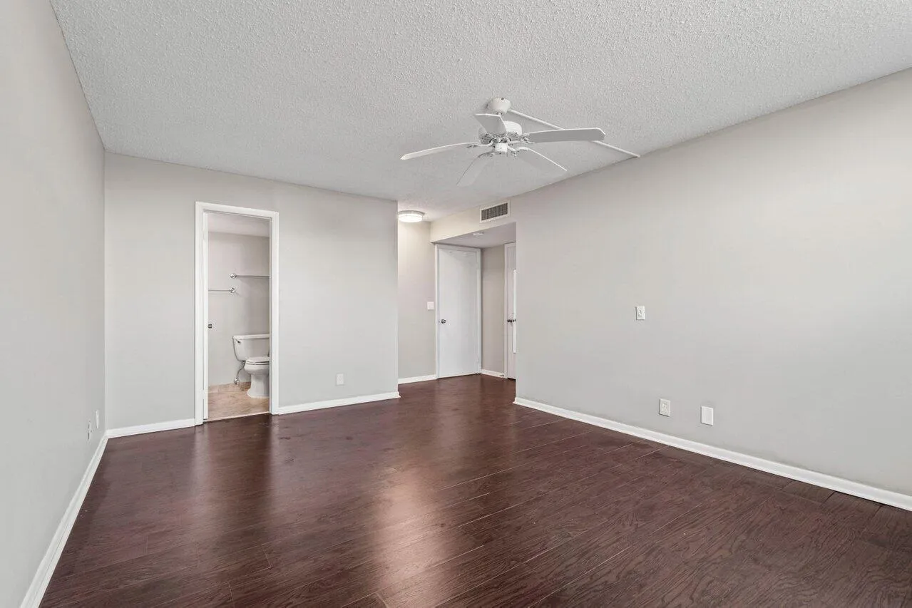 011-5700Northwest2ndAvenue-401-BocaRaton