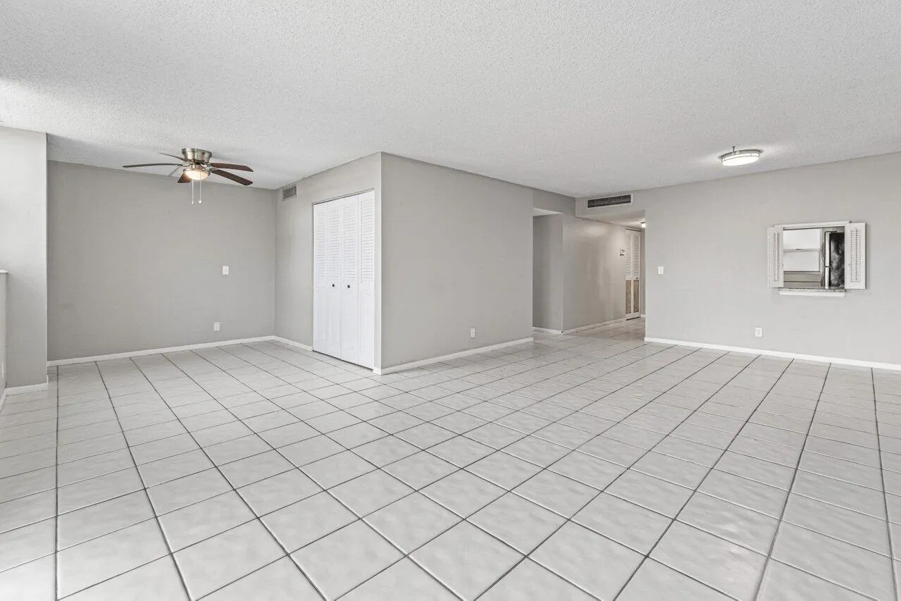 018-5700Northwest2ndAvenue-401-BocaRaton