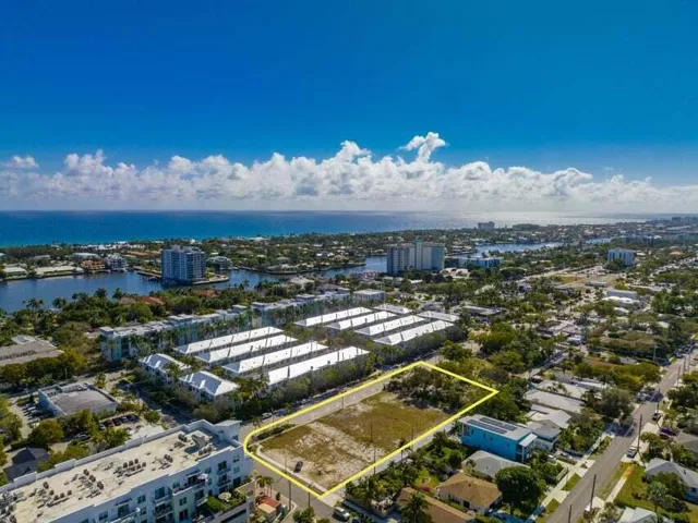 ONIX SITE LOCATION - JUST 3 BLOCKS FROM ATLANTIC AVENUE & IN WALKING DISTANCE TO BEAUTIFUL WHITE SAND BEACHES