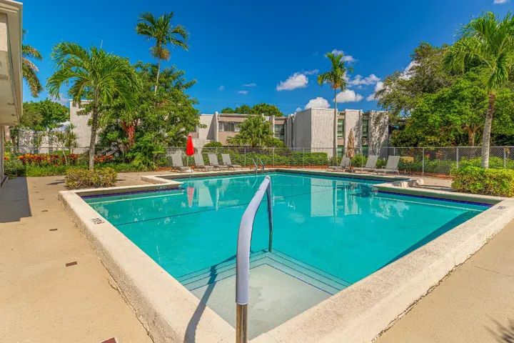 Clubhouse-Pool-D