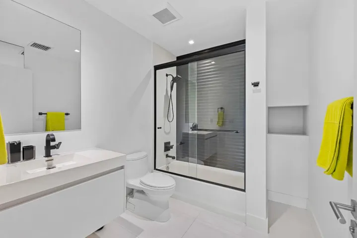 yellow bathroom