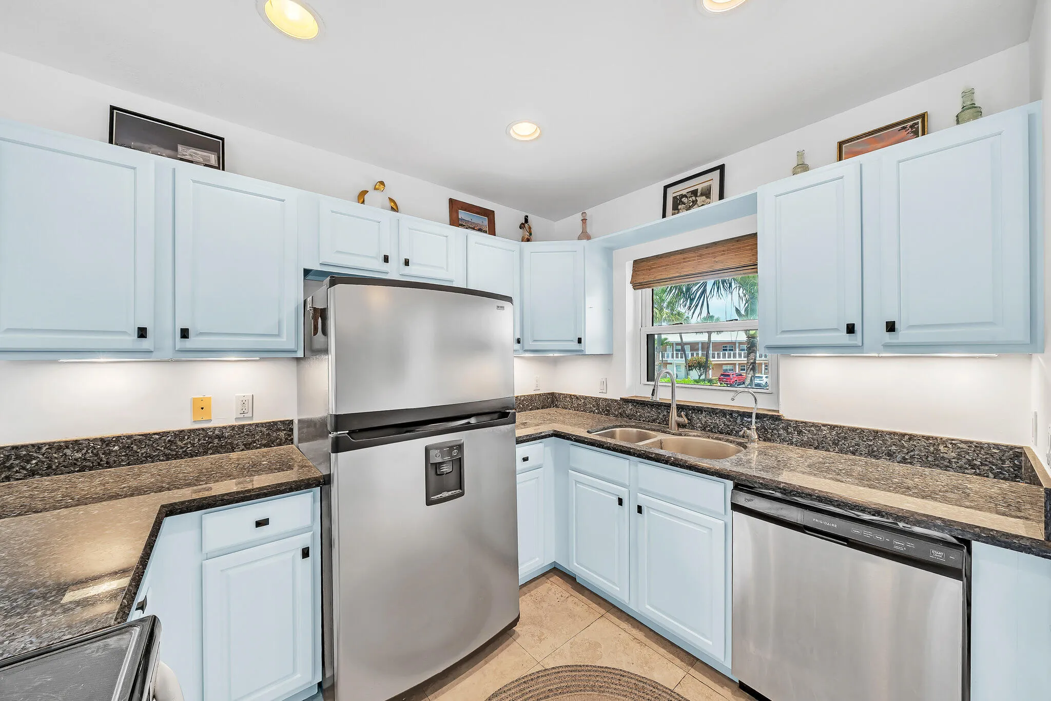 3 Kitchen (3)