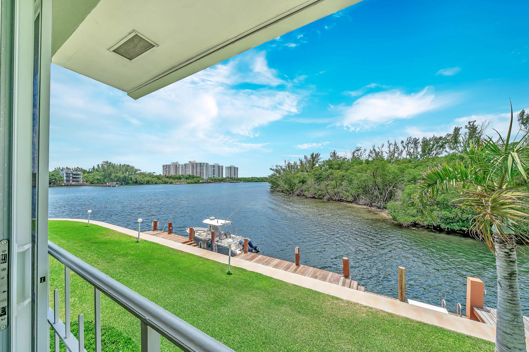 8 Balcony Views (4)