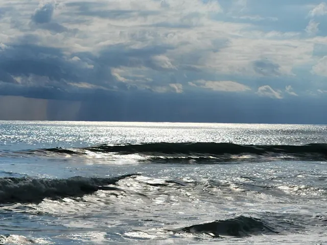 Morning coffee, beach walks, and coastal breezes.
