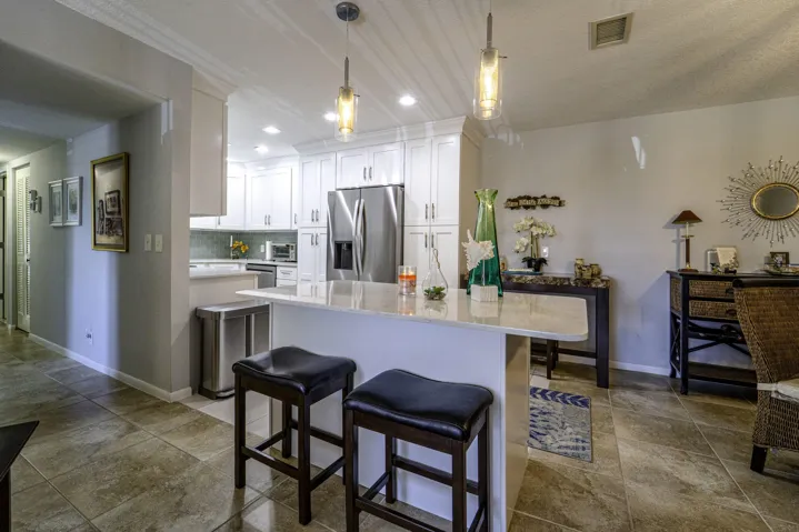 Designer kitchen with all the extras.